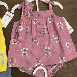 Lot of Carter’s 6m summer outfits